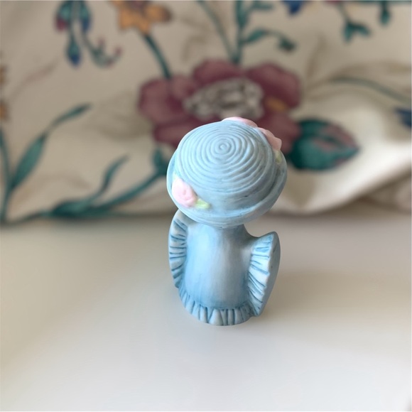 🛍️Bundle sale! Avon vintage porcelain thimble - Picture 5 of 7